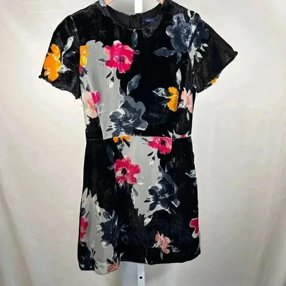 French Connection Size 0 Floral Velvet Like Mini Sheath Dress - Picture 3 of 12